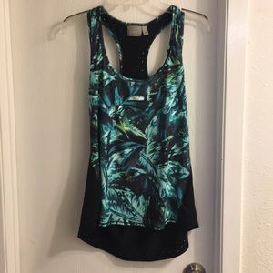 Athleta tank Napali Laser Cut Chi